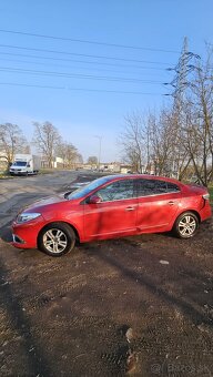 Lacno predám - Renault Fluence - uvedené poškodenia - 6