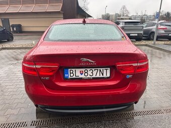 Jaguar XE 2.0 I4D Prestige AT - 6