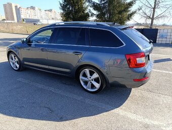 Škoda Octavia Combi 2.0 DSG - 6