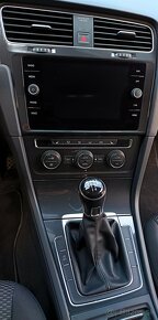 ✅ VW GOLF facelift 1.6tdi TOP - 6