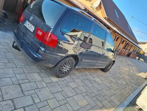 Seat Alhambra 7 miestne - 6