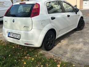 Predám Fiat punto 1.2 44kw benzín - 6