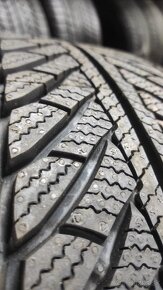 Goodyear 245/45r19 zimné runflat - 6