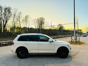 Volkswagen Touareg 3.0TDi R-Line - 6