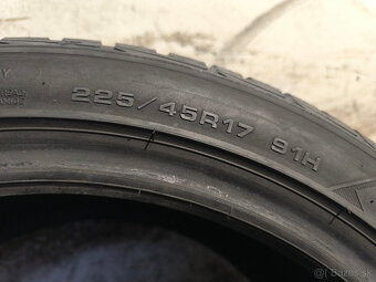 225/45 R17 Zimné pneumatiky Goodyear Ultragrip 2 kusy - 6