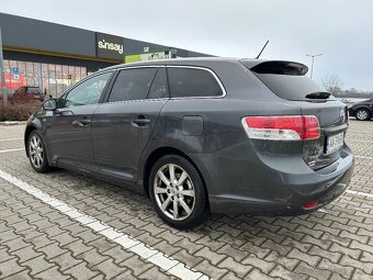 Toyota Avensis 2.2 diesel, Automat. - 6