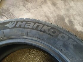 Zimné gumy 215/60 R17 - 6