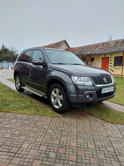 Suzuki Grand Vitara 2.4 - 6