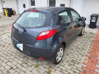 Mazda 2,benzín 1.3 - 6