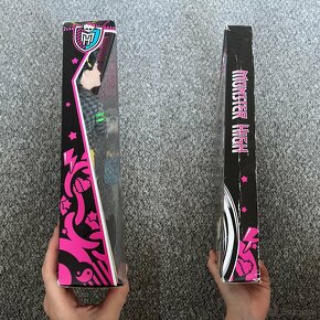 Monster High Frankie Stein & Jackson Jekyll Picnic Casket - 6