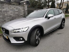 VOLVO V60 CROSS COUNTRY AWD - 6