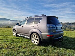 Mitsubishi Outlander 2.2 DiD 130kW 4x4 - 6