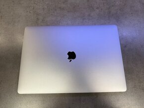 Apple MacBook Pro 16" 2019 Space Gray - 6