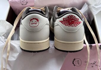 Nike Air Jordan 1 Low OG x Travis Scott “Reverse Mocha” - 6