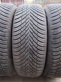 Pneumatiky Vredestein 205/60R16 XL celoročné 4ks - 6