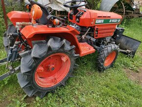 KUBOTA B1502-M 4WD traktor s radlicou - 6