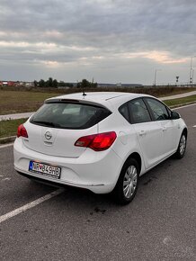 Opel Astra J 2013 74kw 147000km - 6