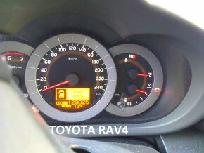 Toyota RAV4 - predám - 6