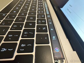 Apple Macbook Pro with TouchBar 256GB silver (Late 2016) - 6