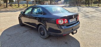 VOLKSWAGEN JETTA 1.9TDI 77kW BXE - 6