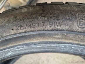 215/45r17 zimné 4 ks HANKOOK - z nového auta - 6