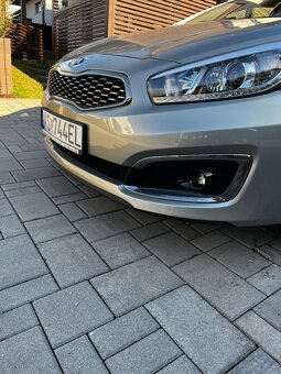 KIA Cee’d SW 1,6 Benzin Zlata edicia 99kw - 6