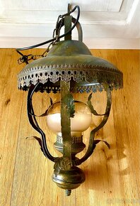 Stará krásná kovaná lampa ve stylu petrolejky - 6