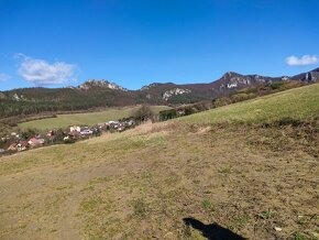 Predaj: Rekreačný pozemok 1260 m2 s nádhernými výhľadmi v Sú - 6