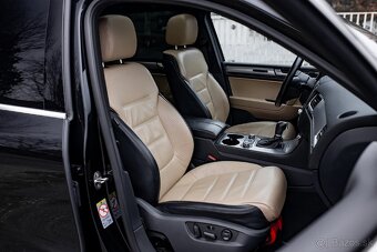 VW TOUAREG R-LINE 3.0TDI - 6