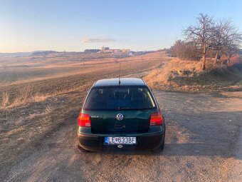 Predam Volkswagen Golf IV 1.4 - 6