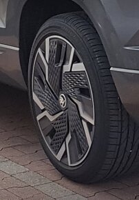 Kryty kolies-puklice na 19“ elektróny ŠKODA – KAROQ - 6