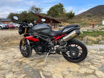 Triumph Speed Triple R - 6