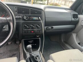 Predam golf 3,5 cabrio 1,9 tdi - 6