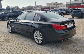 BMW Rad 7 730d - 6