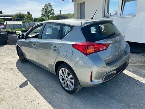 Toyota Auris 1.8 I VVT-i Hybrid AT - 6