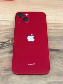 Predám Apple iPhone 13 128GB RED Malé známky opotrebovania - 6