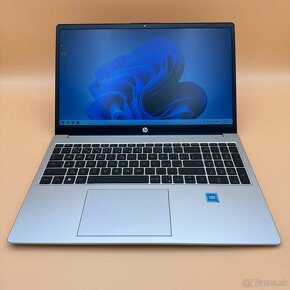 Notebook 15,6" HP. Intel N100 4x800MHz. 16gb ram. 256gb SSD. - 6