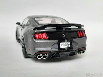 1:18 - Ford Mustang Shelby GT500 (2020) - Solido - 1:18 - 6