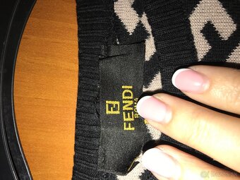 FENDI dámsky svetrik M/L made in italy - 6