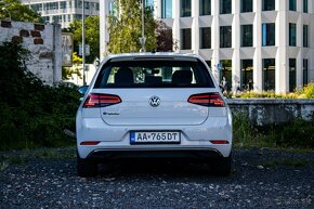 Volkswagen e-Golf - 6