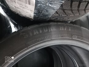 275/40R22 - 6