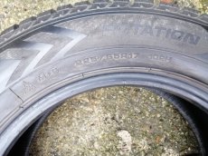 225/65R17 GoodYear UltraGrip+ SUV 4x4 - 6