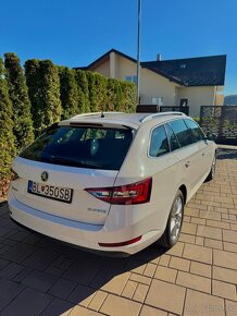 Skoda Superb 2.0TDI DSG Style - 6