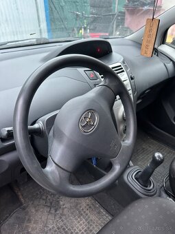 Predám náhradné diely Toyota Yaris II 2006-2012 - 6