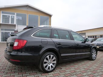 Škoda Superb Combi 2.0 TDI CR 4x4 140k Elegance DSG - 6