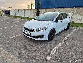 Kia Ceed 1.6 GDI SILVER 99000km SK auto - 6