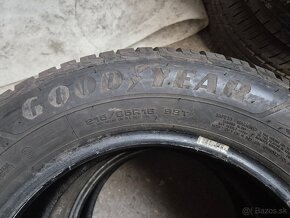 215/65 r16 zimné 2 ks GOODYEAR dezén 8,9 mm DOT2020 - 6