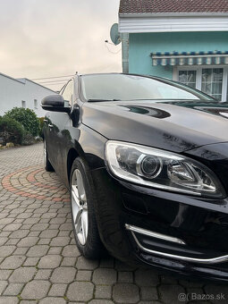 Volvo V60 D6 AWD 2.4  Diesel - 6