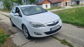 Opel astra j 1.7 92kw 2010 - 6