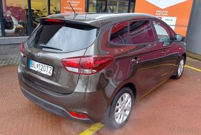 Kia Carens 1.6 GDi 99kW Gold - 6